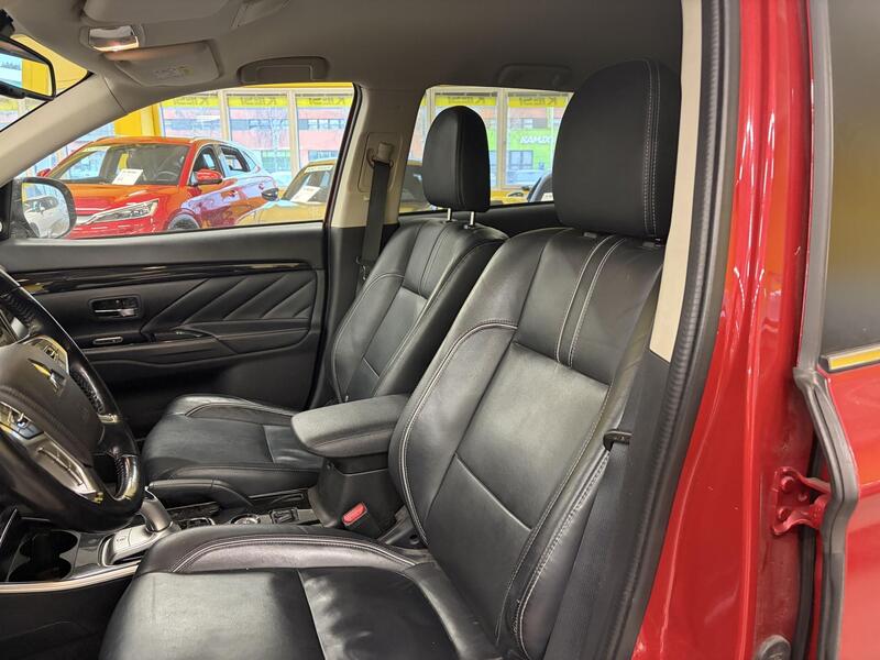 Mitsubishi Outlander PHEV vaihtoauto