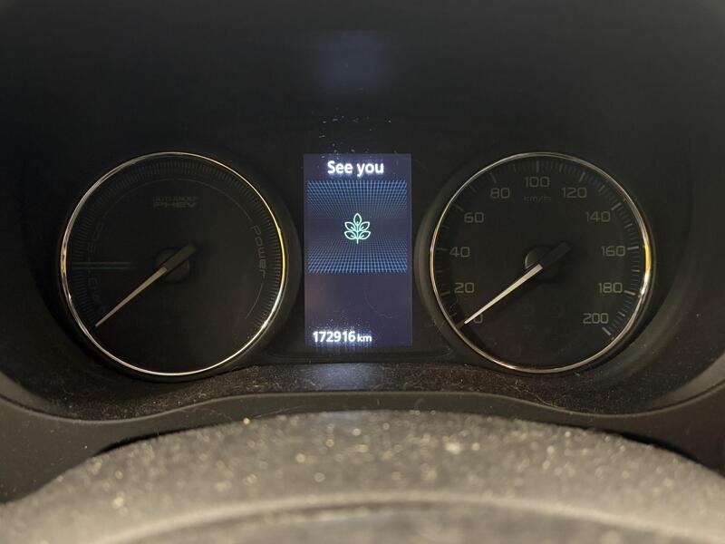 Mitsubishi Outlander PHEV vaihtoauto