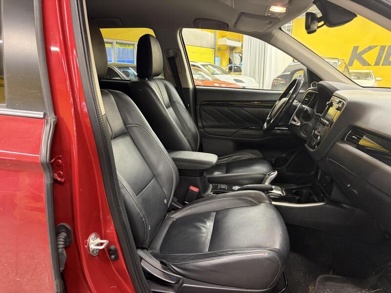 Mitsubishi Outlander PHEV vaihtoauto