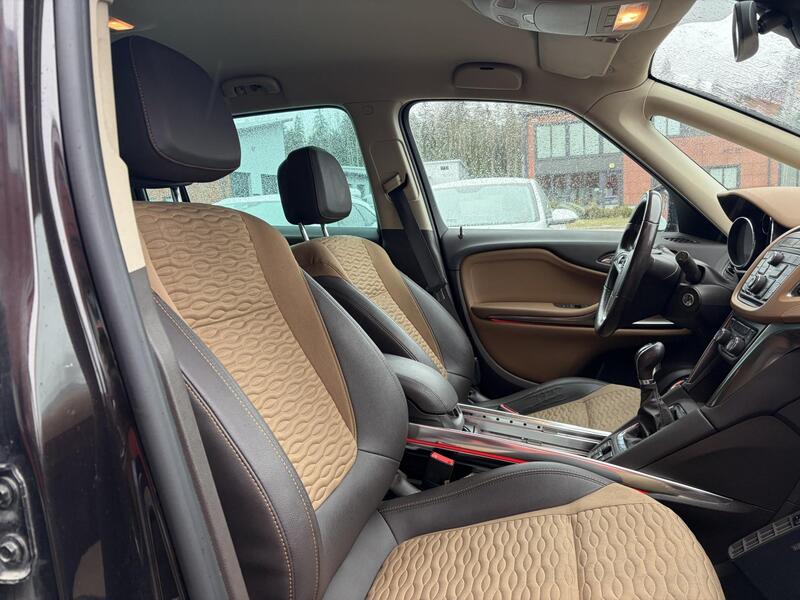 Opel Zafira Tourer vaihtoauto