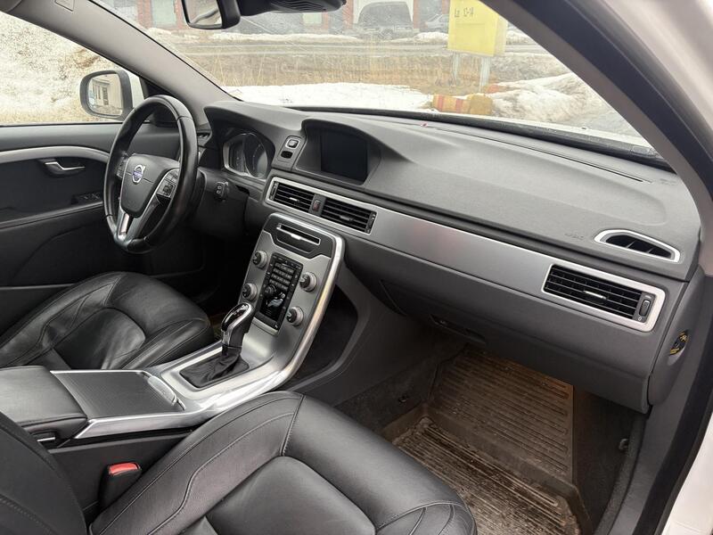 Volvo V70 vaihtoauto