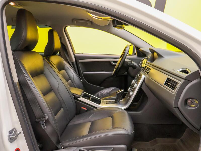 Volvo V70 vaihtoauto