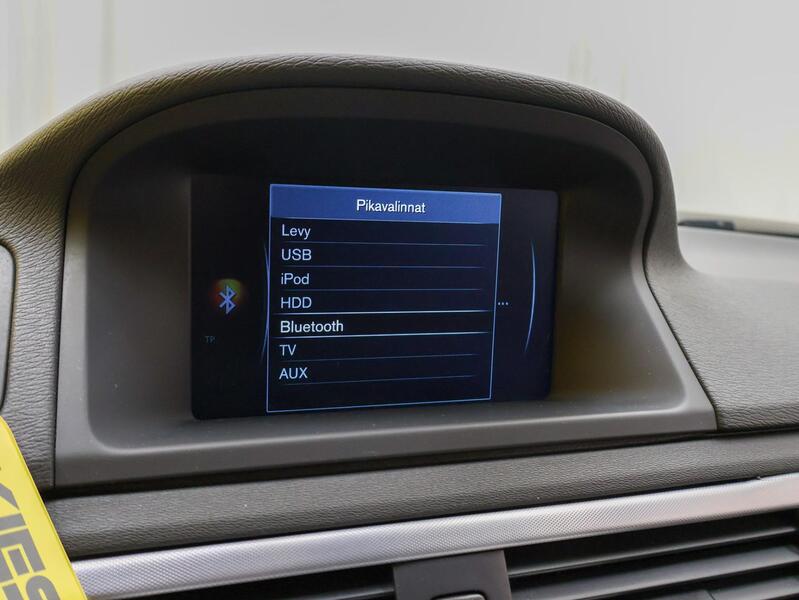 Volvo V70 vaihtoauto