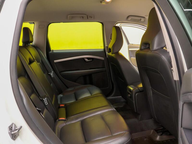 Volvo V70 vaihtoauto