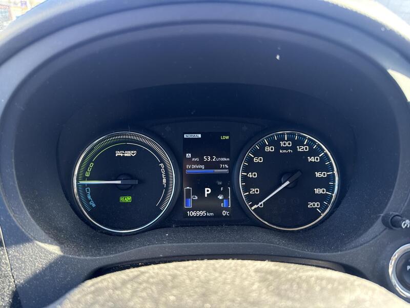 Mitsubishi Outlander PHEV vaihtoauto