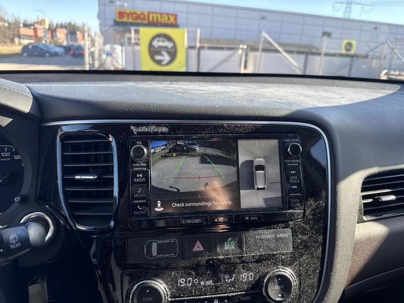 Mitsubishi Outlander PHEV vaihtoauto