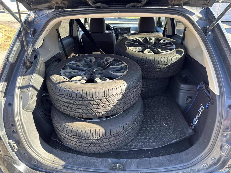 Mitsubishi Outlander PHEV vaihtoauto