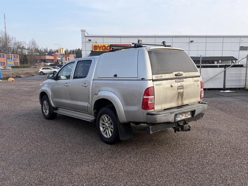 Toyota Hilux vaihtoauto