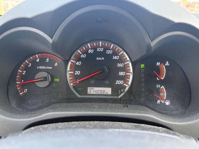 Toyota Hilux vaihtoauto