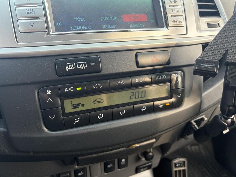 Toyota Hilux vaihtoauto