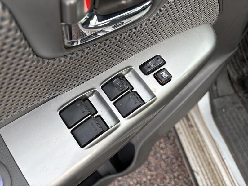 Toyota Hilux vaihtoauto