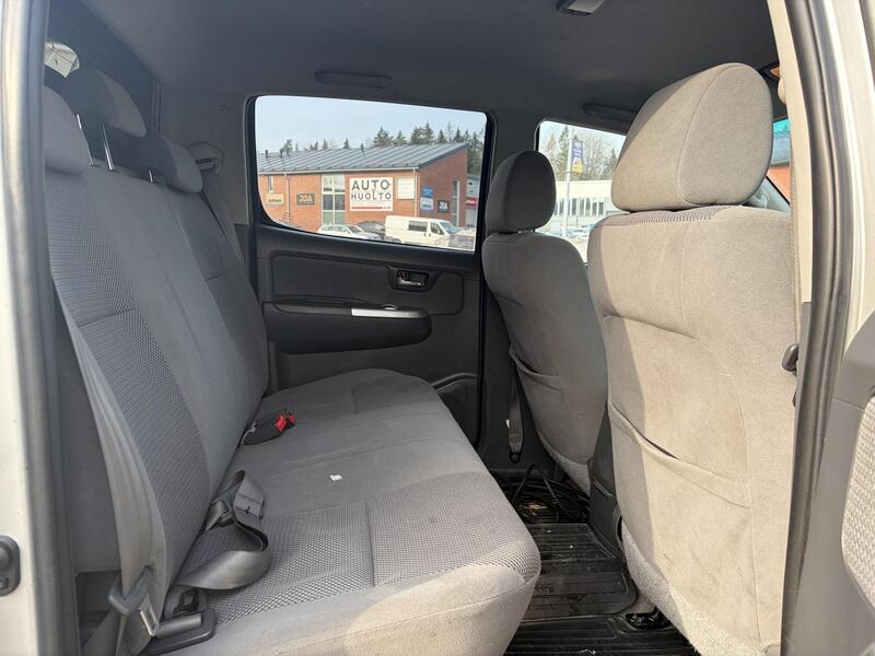 Toyota Hilux vaihtoauto