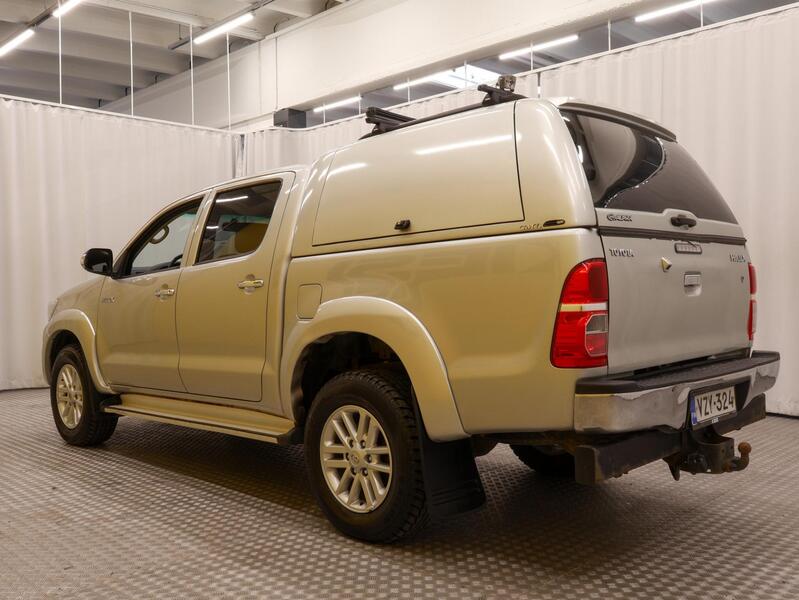 Toyota Hilux vaihtoauto