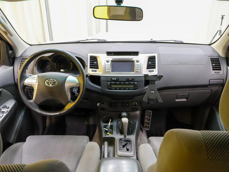 Toyota Hilux vaihtoauto