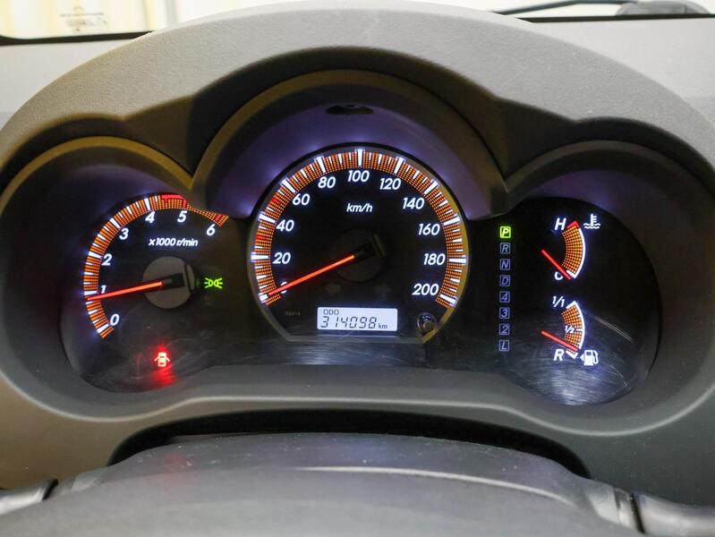 Toyota Hilux vaihtoauto