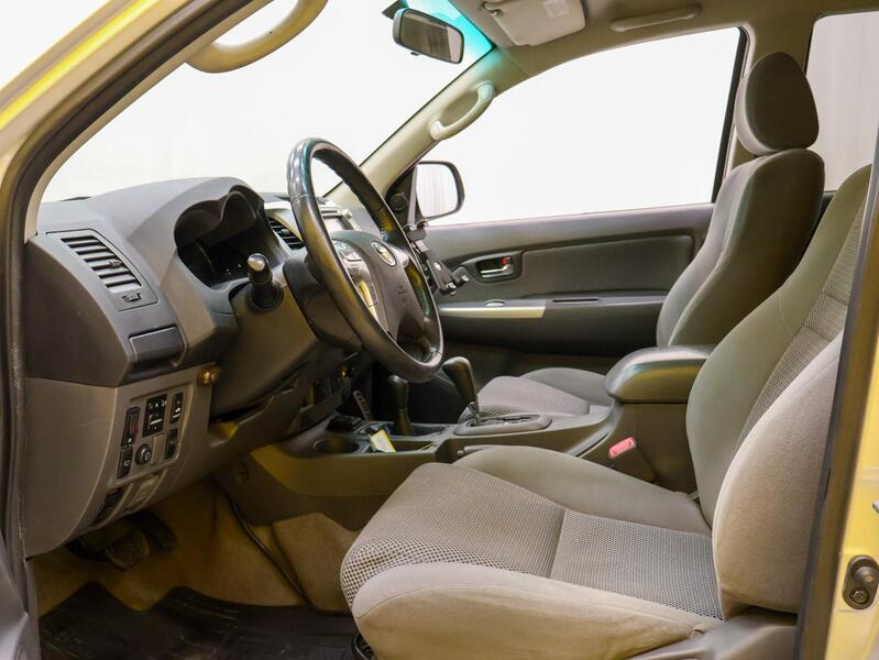 Toyota Hilux vaihtoauto