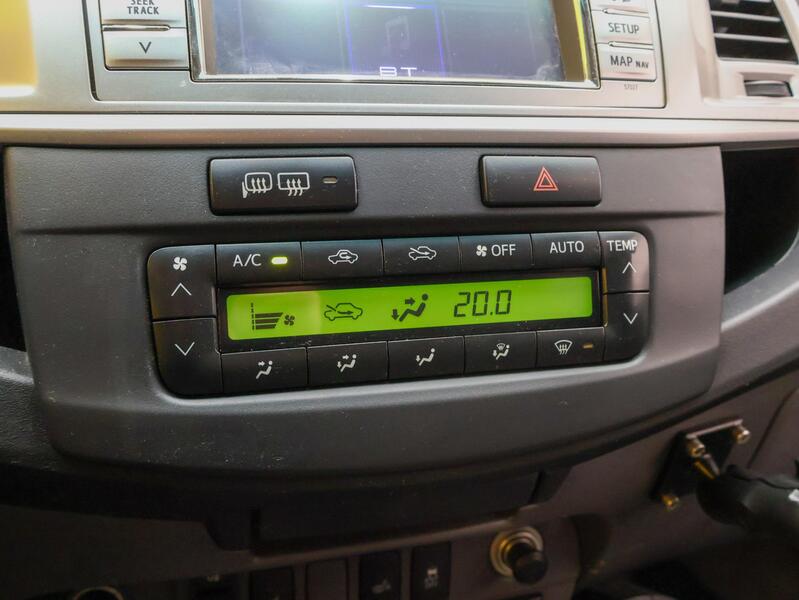 Toyota Hilux vaihtoauto