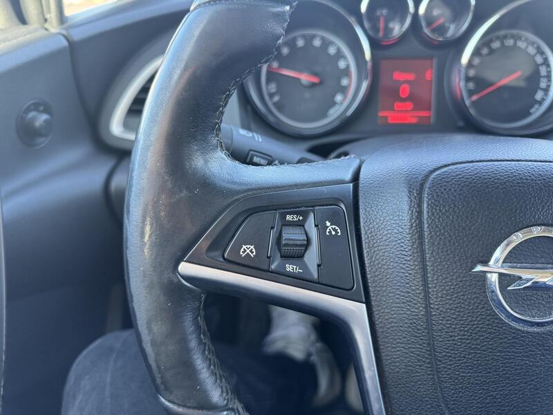 Opel Astra vaihtoauto