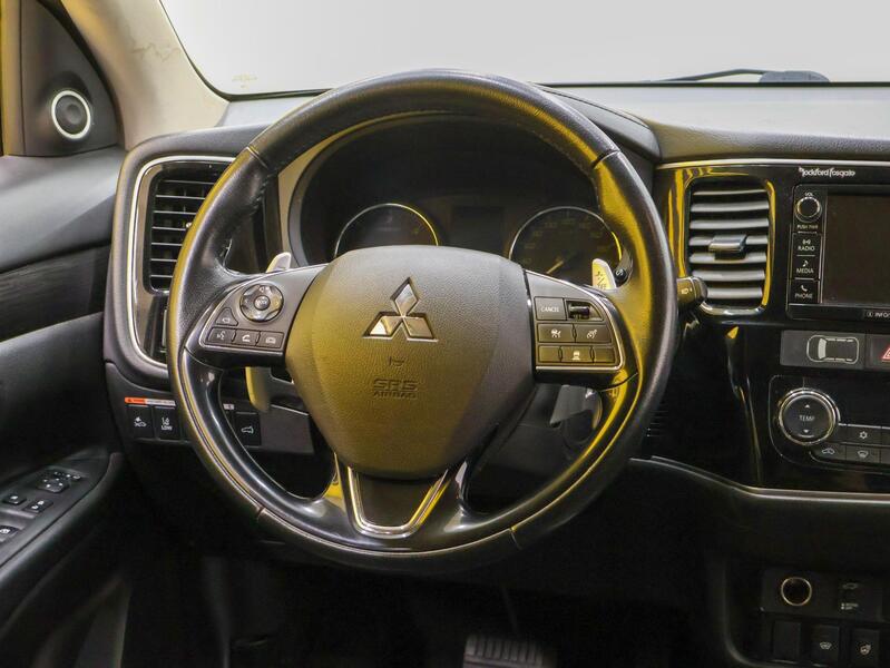 Mitsubishi Outlander vaihtoauto