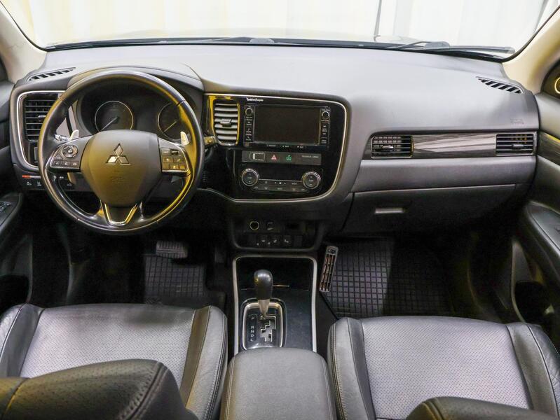 Mitsubishi Outlander vaihtoauto