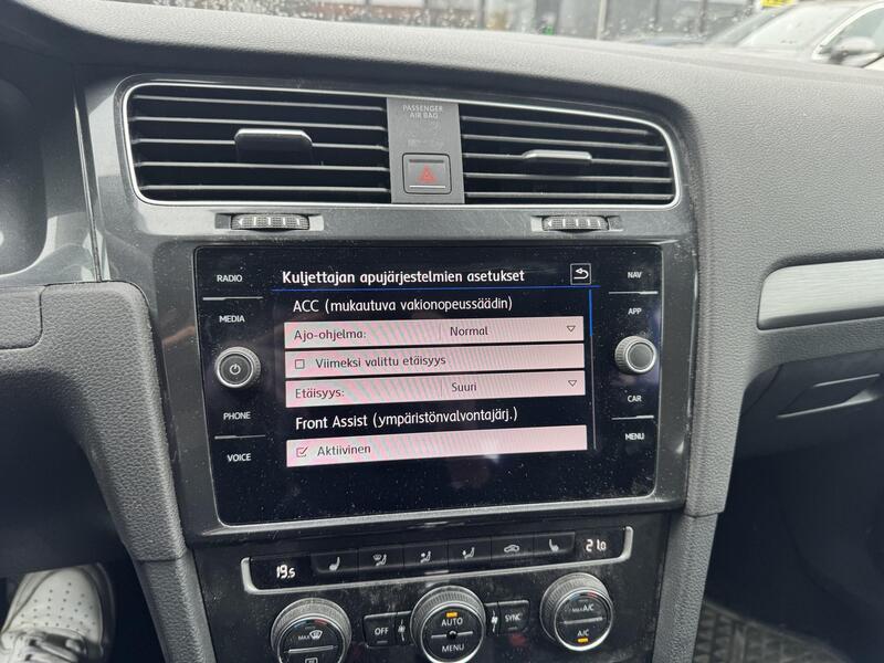 Volkswagen Golf vaihtoauto