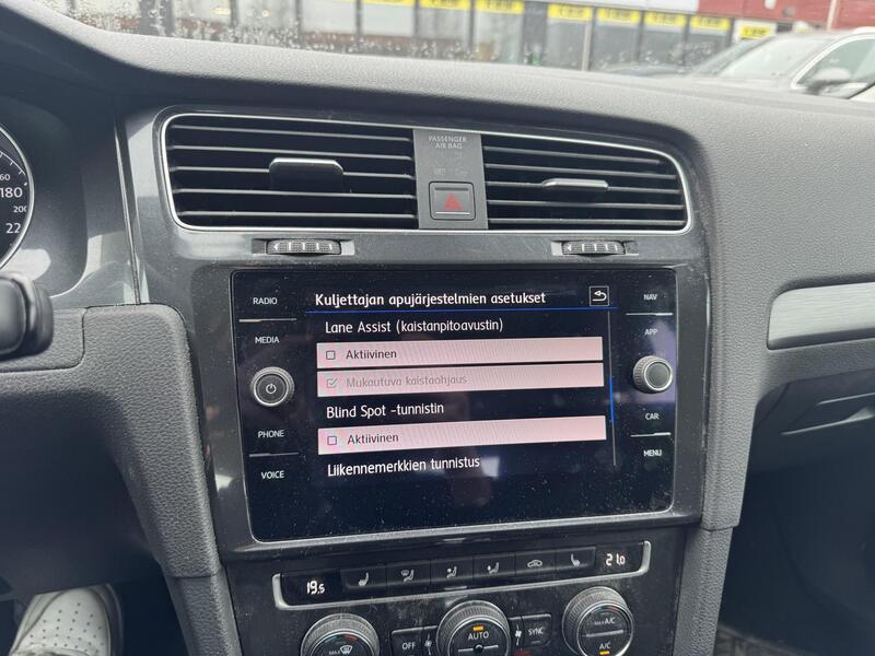 Volkswagen Golf vaihtoauto