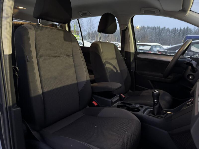 Volkswagen Touran vaihtoauto