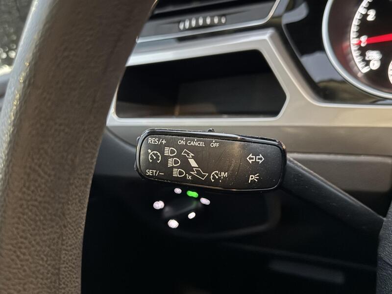 Volkswagen Touran vaihtoauto