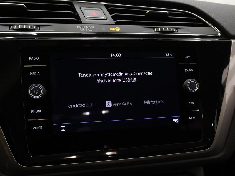 Volkswagen Touran vaihtoauto