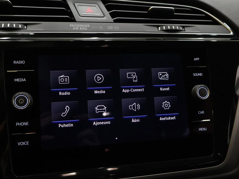 Volkswagen Touran vaihtoauto