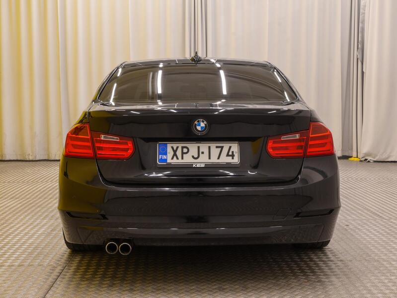 BMW 330 vaihtoauto