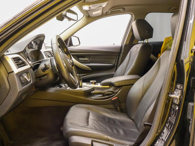 BMW 330 vaihtoauto