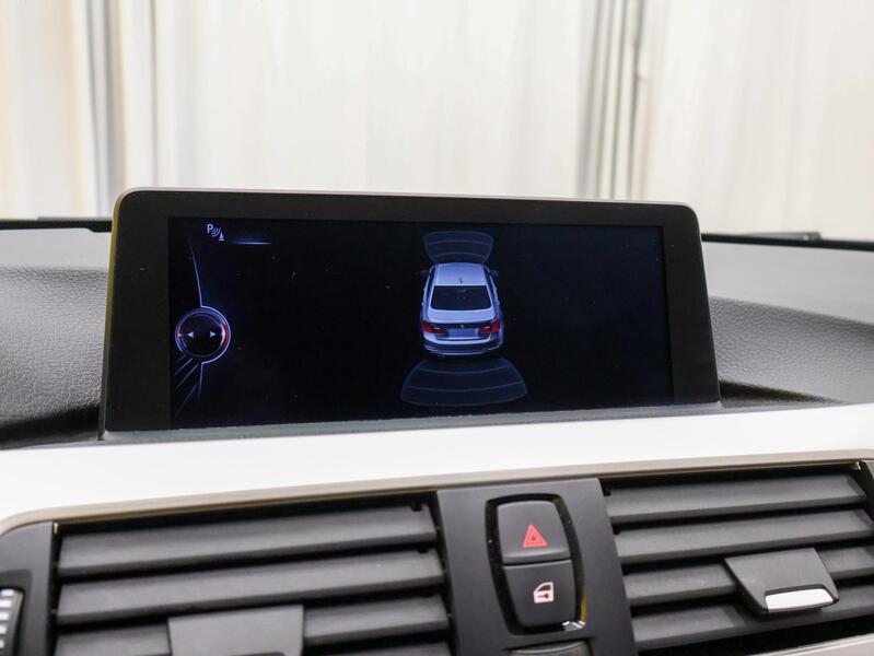 BMW 330 vaihtoauto
