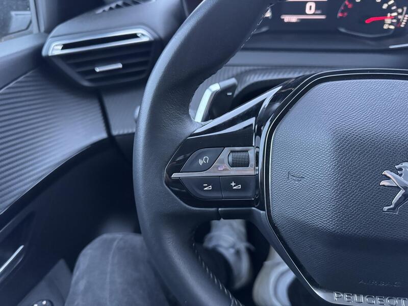 Peugeot 208 vaihtoauto