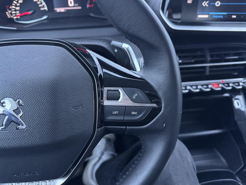 Peugeot 208 vaihtoauto