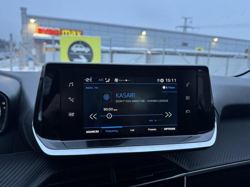 Peugeot 208 vaihtoauto