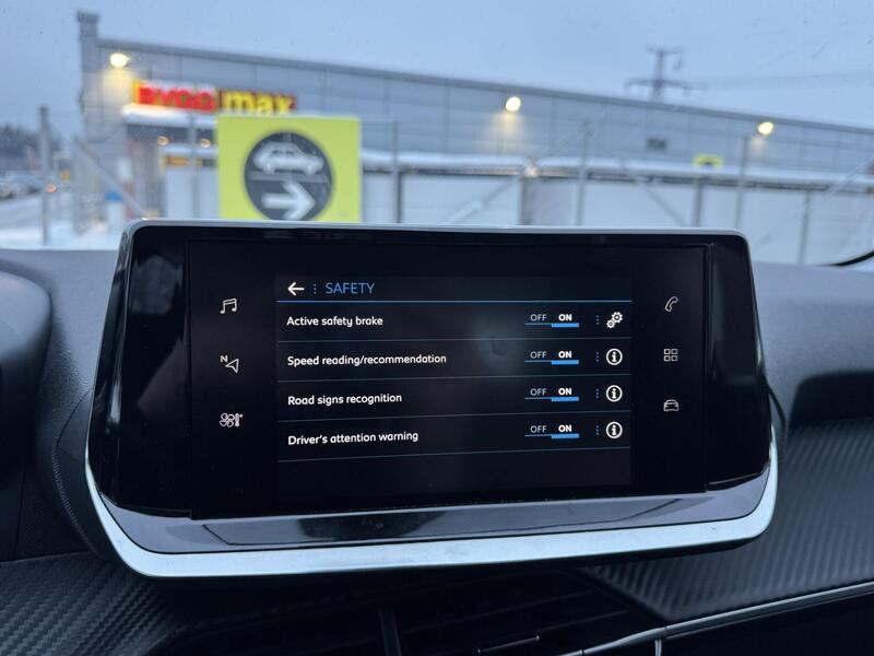 Peugeot 208 vaihtoauto