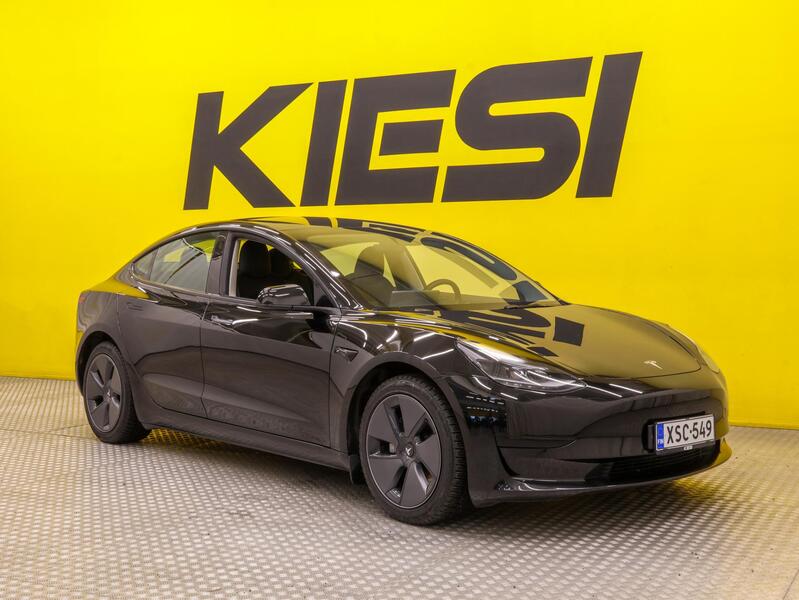 Tesla Model 3 vaihtoauto