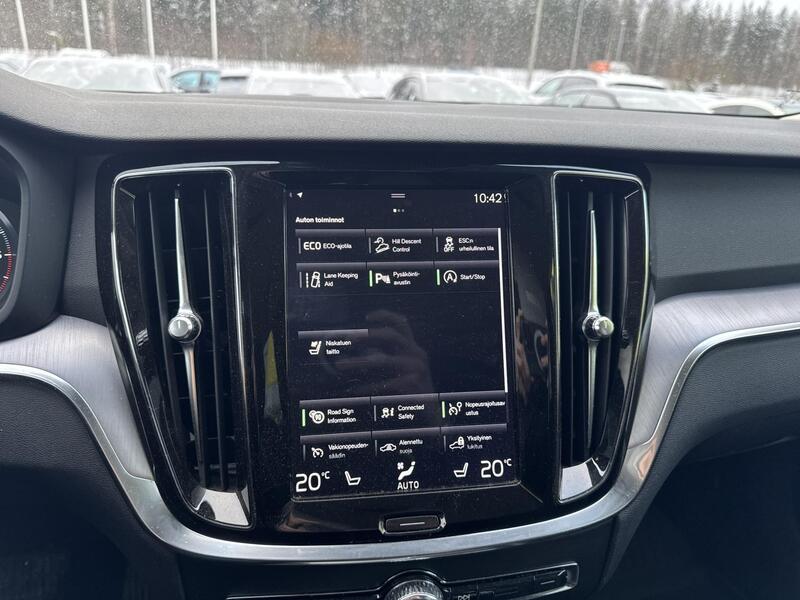 Volvo V60 Cross Country vaihtoauto