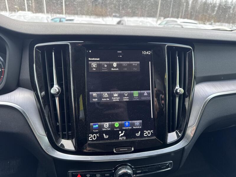 Volvo V60 Cross Country vaihtoauto