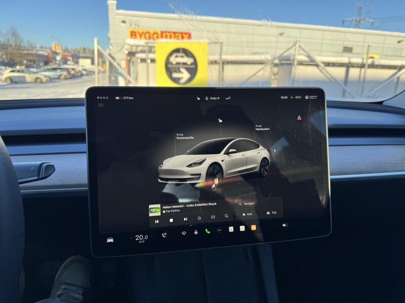 Tesla Model 3 vaihtoauto