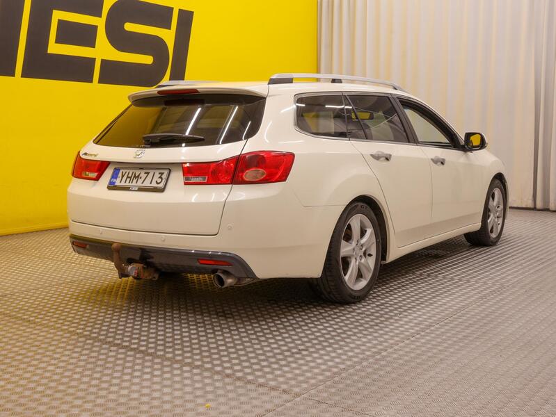 Honda Accord vaihtoauto