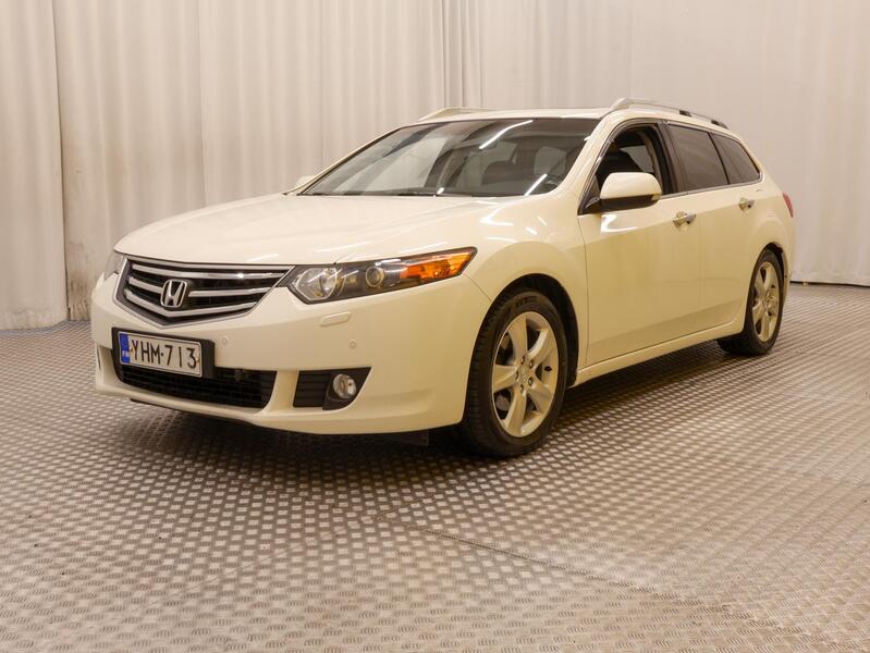 Honda Accord vaihtoauto
