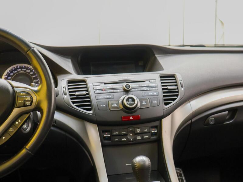Honda Accord vaihtoauto