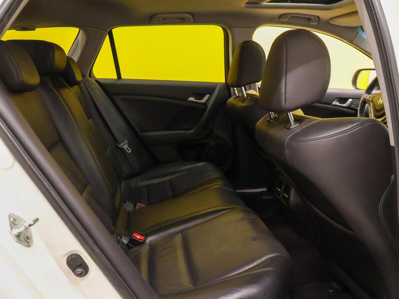 Honda Accord vaihtoauto