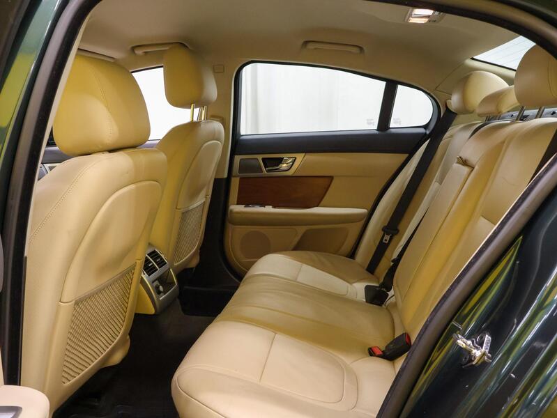 Jaguar XF vaihtoauto