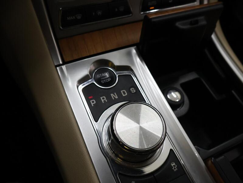 Jaguar XF vaihtoauto