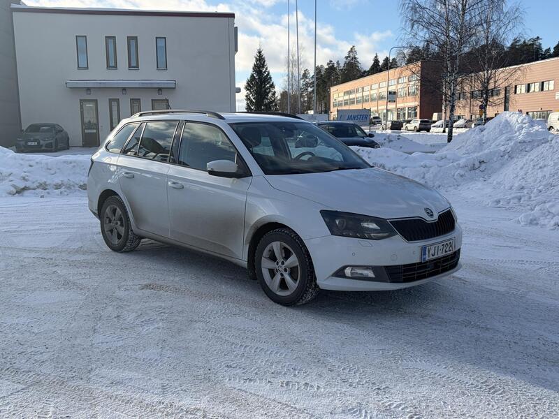 Skoda Fabia vaihtoauto