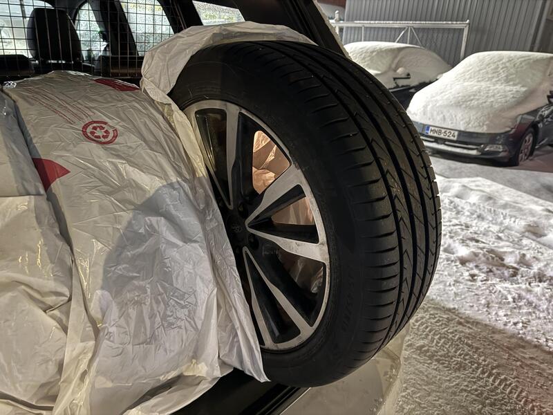 Ford Kuga vaihtoauto