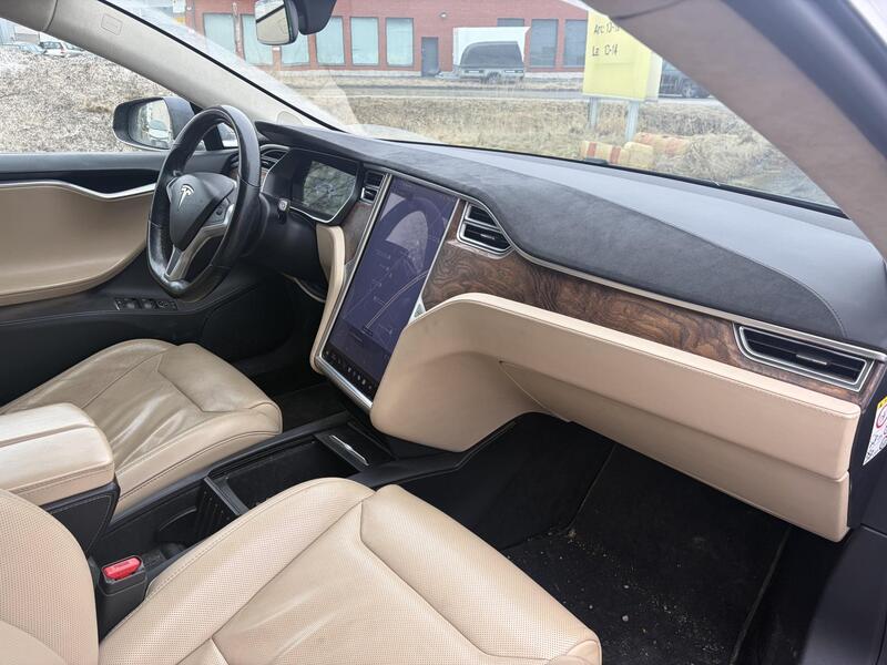 Tesla Model S vaihtoauto